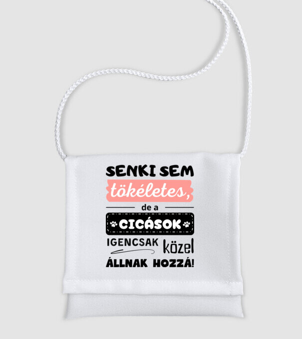  minta fehér pólón