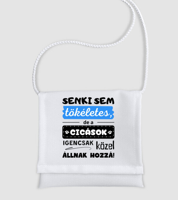  minta fehér pólón