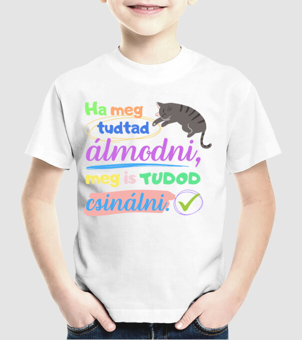  minta fehér pólón