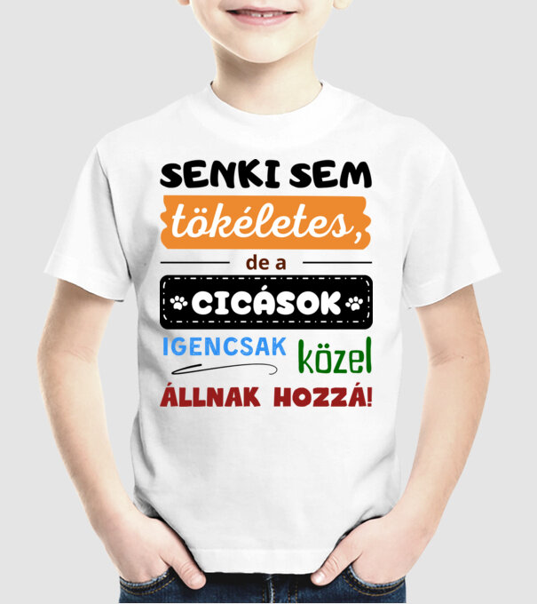  minta fehér pólón