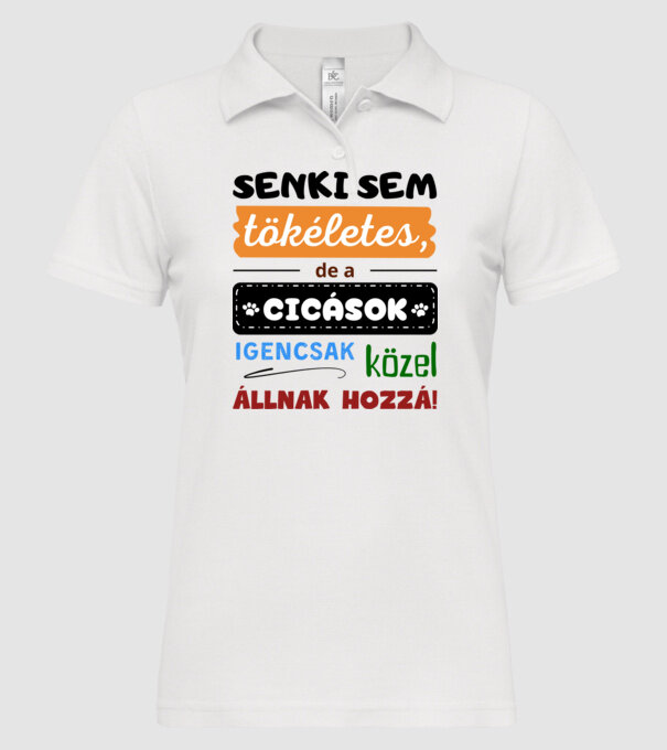  minta fehér pólón