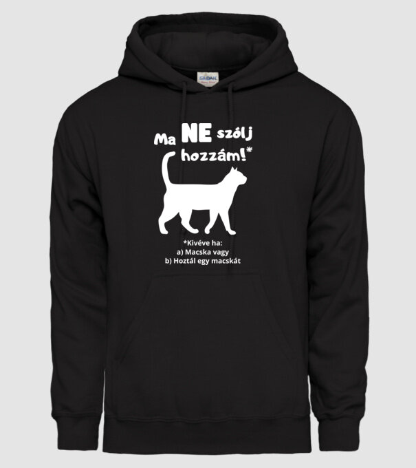  minta fekete pólón
