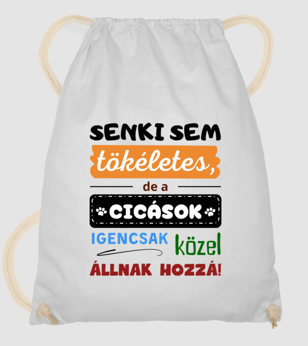  minta fehér pólón