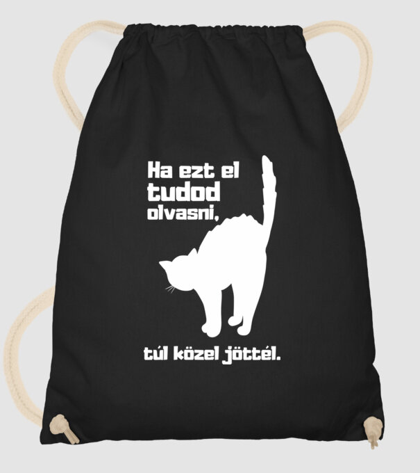  minta fekete pólón