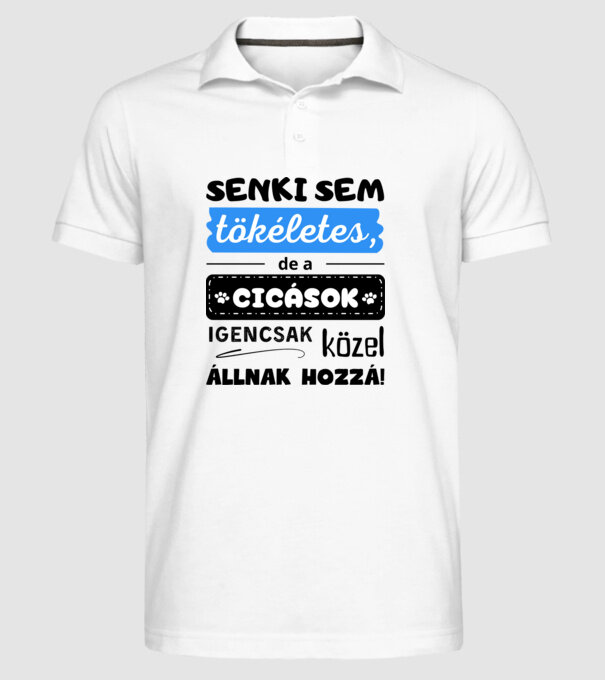 minta fehér pólón
